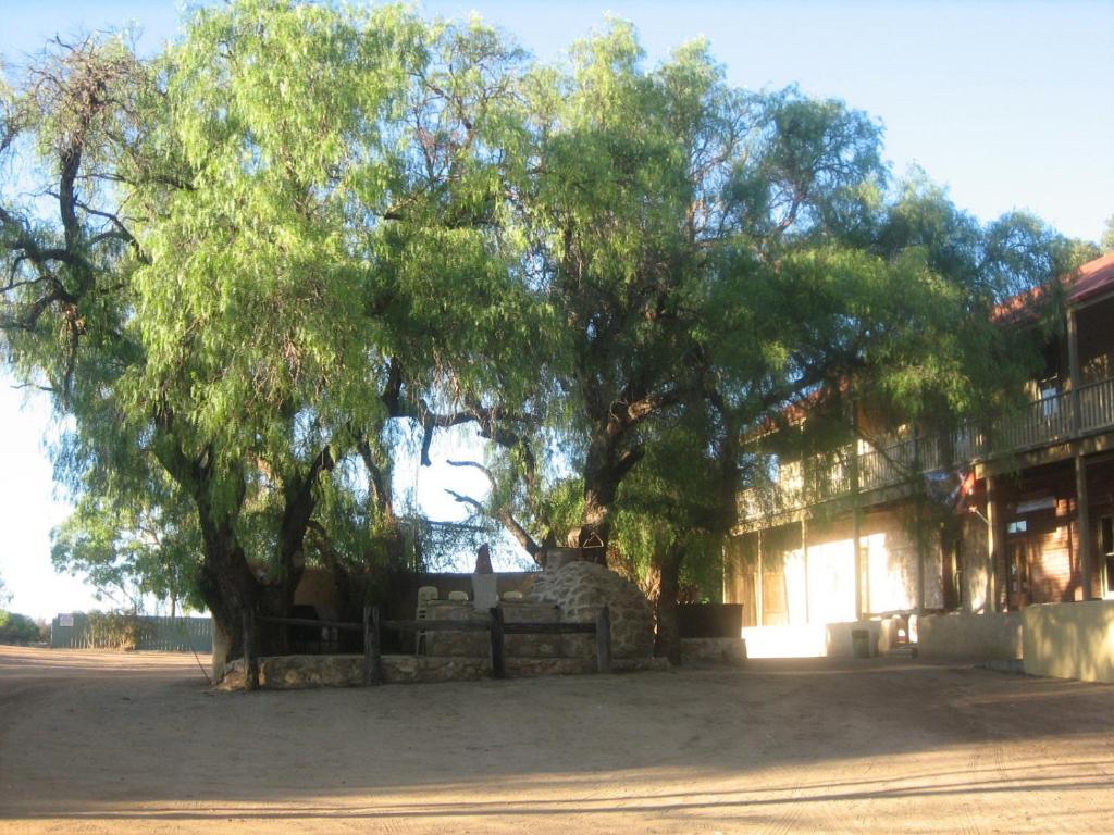 The Priory Hotel Dongara Extérieur photo