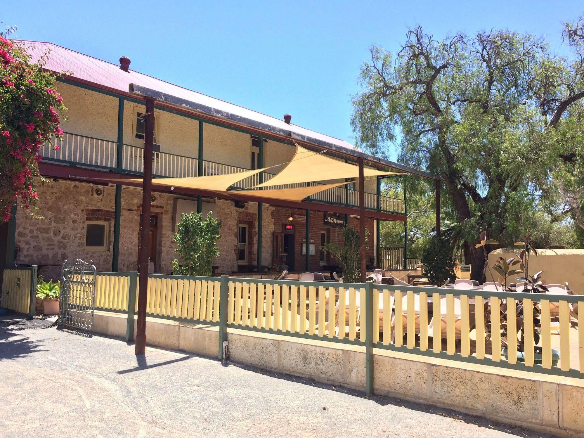 The Priory Hotel Dongara Extérieur photo